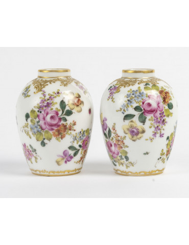 Paire de vases en...