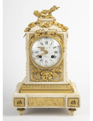 Pendule Louis XVI en marbre...